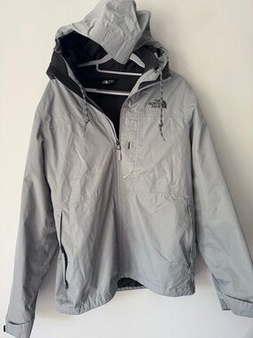 The North Face Men’s Fleece TriClimate Jacket - Light Gray